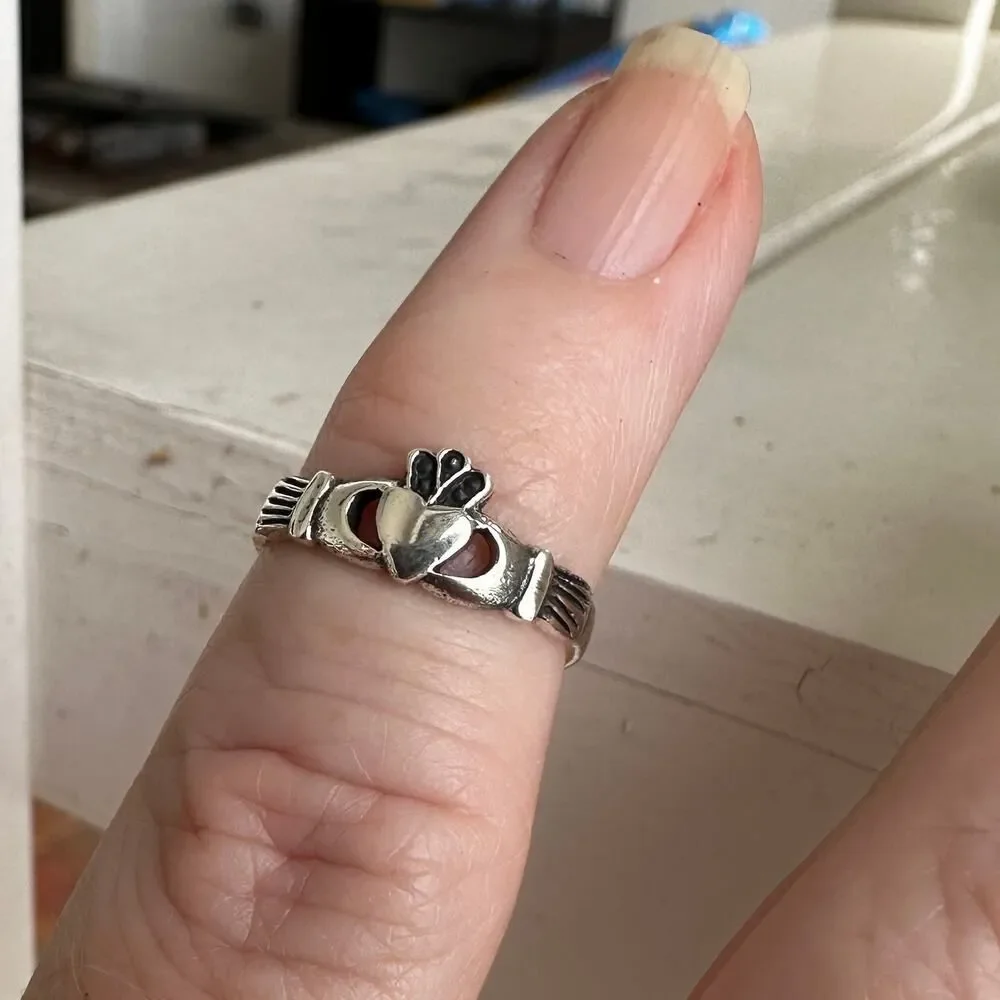 Sterling Silver Adjustable Claddagh Toe Ring